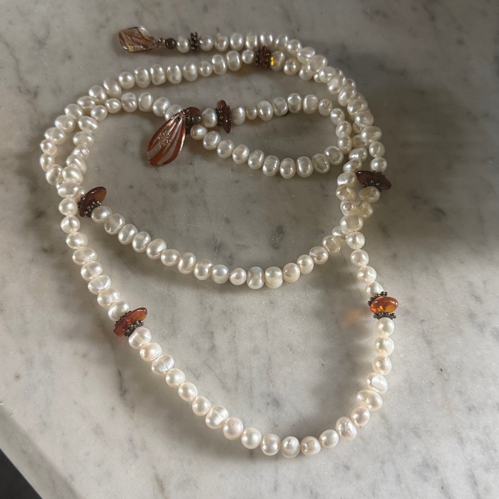 Faux, pearl wraparound necklace excellent condition never worn - Picture 9 of 12